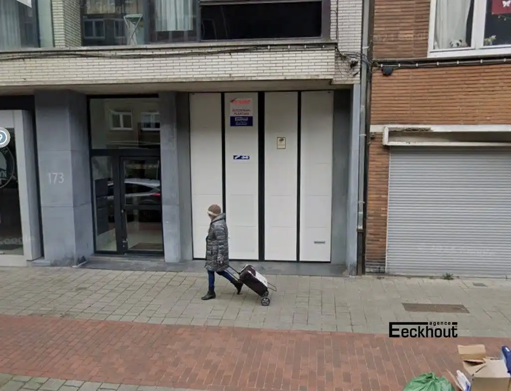 Garage te koop Torhoutsesteenweg 171 - - 8400 Oostende