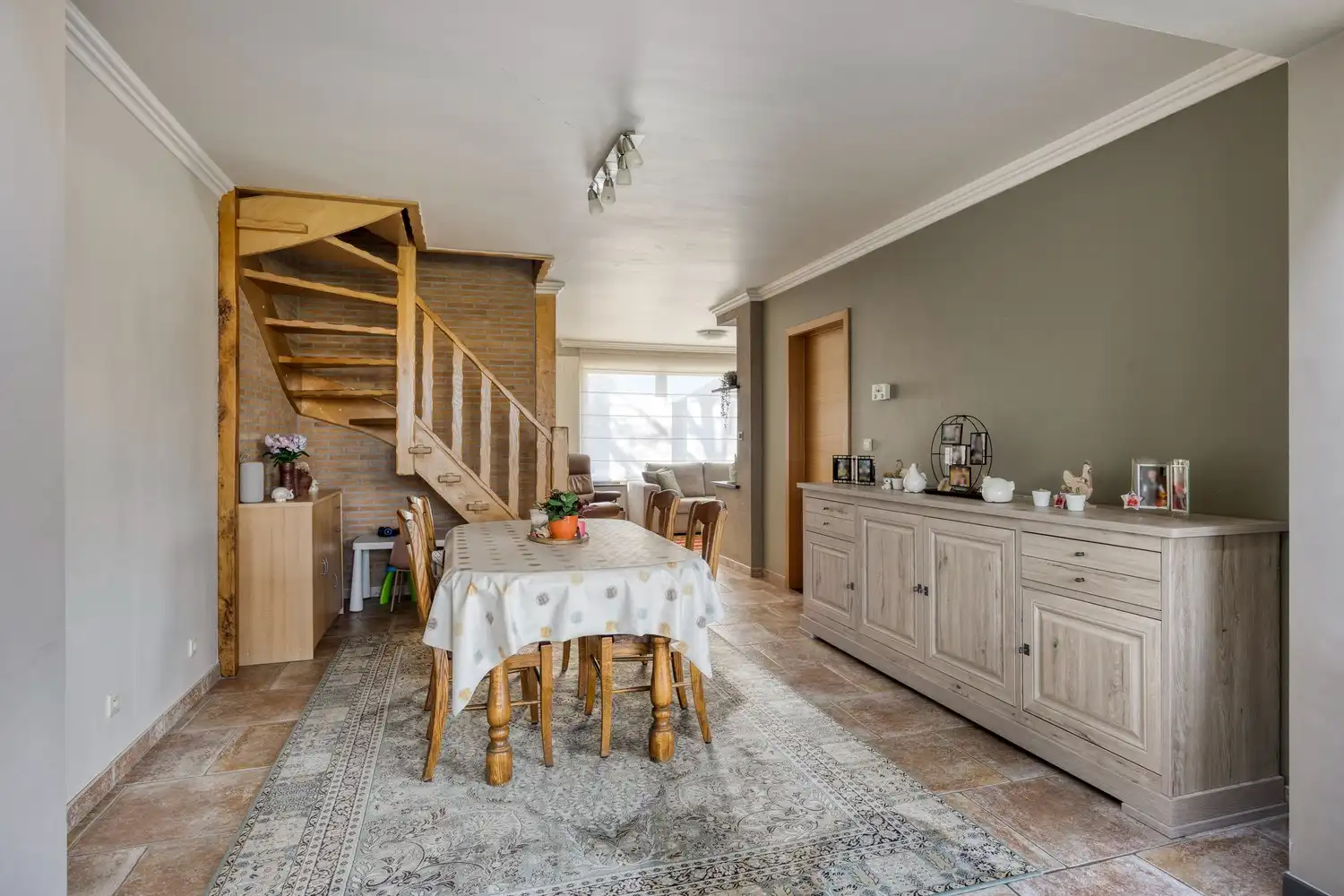 Energiezuinige gezinswoning met 4 slaapkamers, tuin en garage foto 7