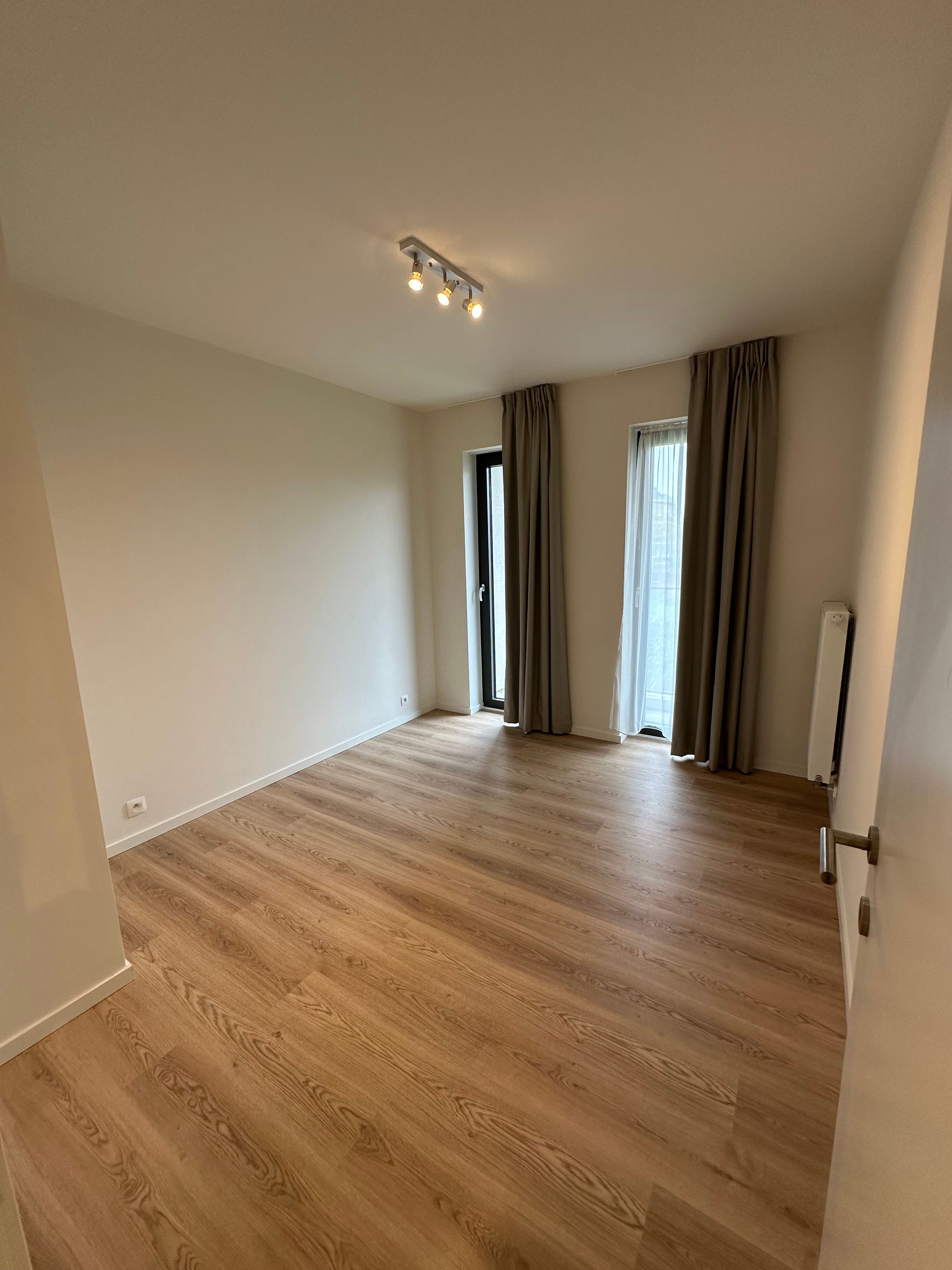 Te huur – Prachtig 2-slaapkamerappartement in Strombeek-Bever (Residentie Kloosterveld) foto 9