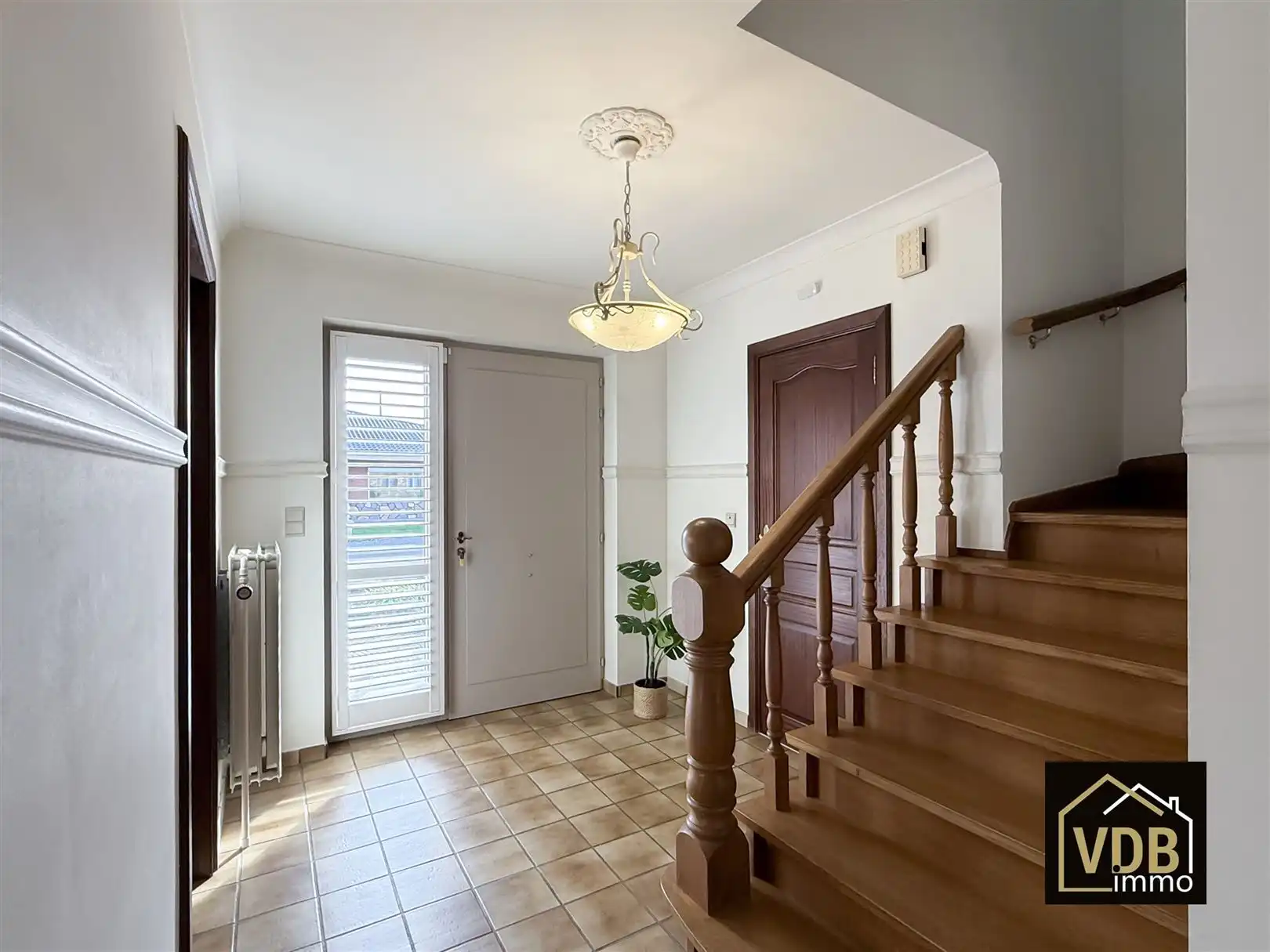 Instapklare halfopen bebouwing met 3 slaapkamers foto 8