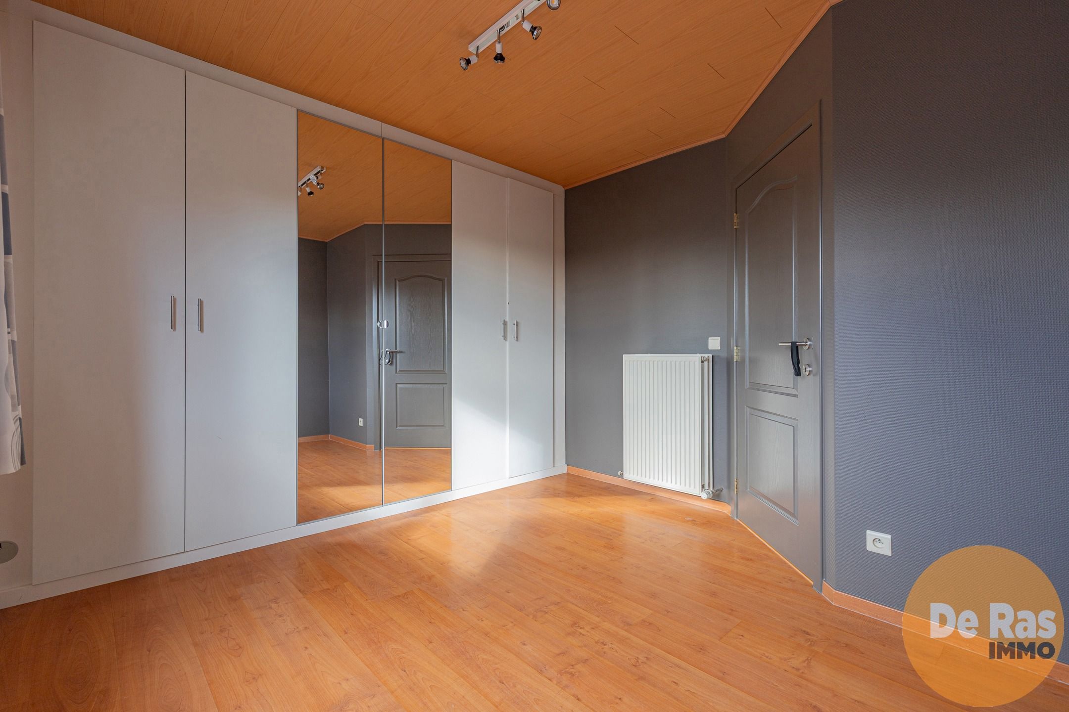 WICHELEN - Instapklare woning met prachtig verzicht foto 18