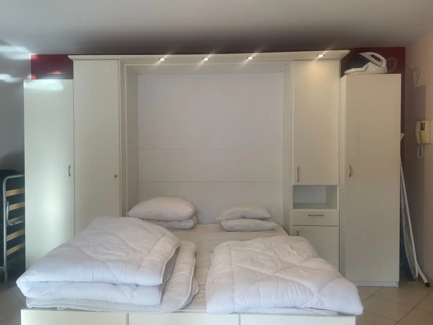 Gezellige studio met zonnebalkon foto 5