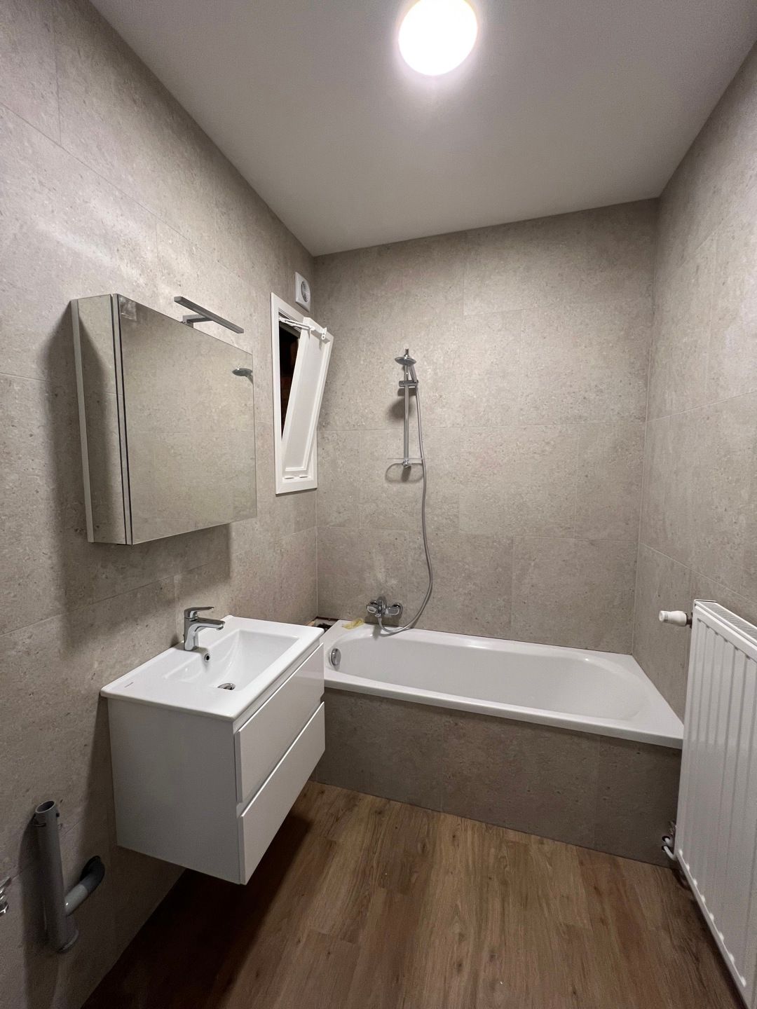 Zeer gunstig gelegen appartement in centrum. foto 5