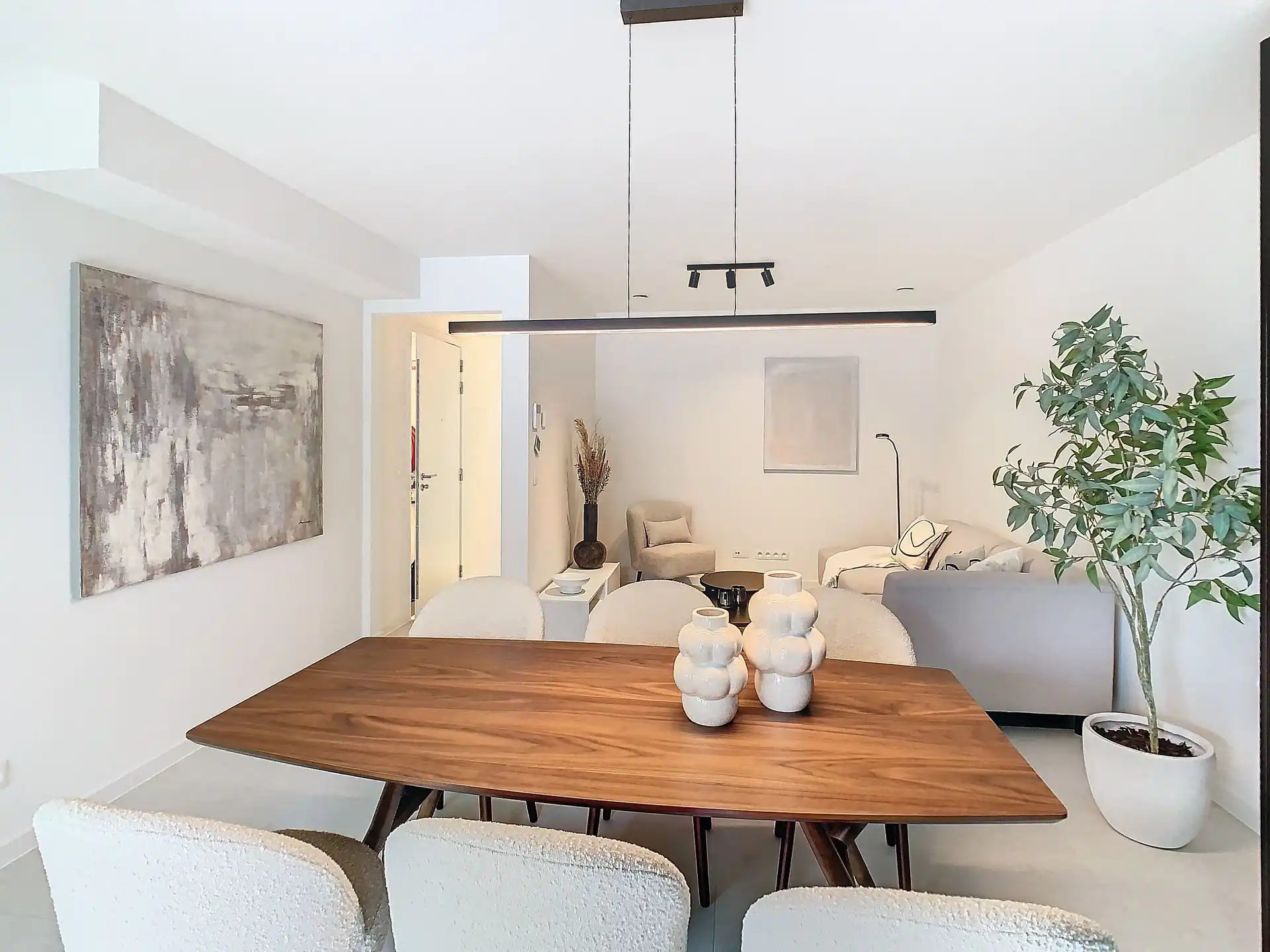 INVESTERINGSAPPARTEMENT IN CENTRUM BILZEN 2 SLK BERGING, TERRAS EN PARKING foto 4