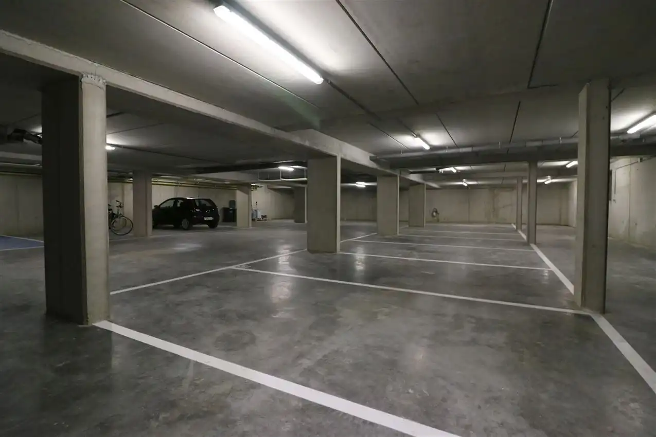 Gelijkvloers appartement, 2 slpk., autostaanplaats foto 36