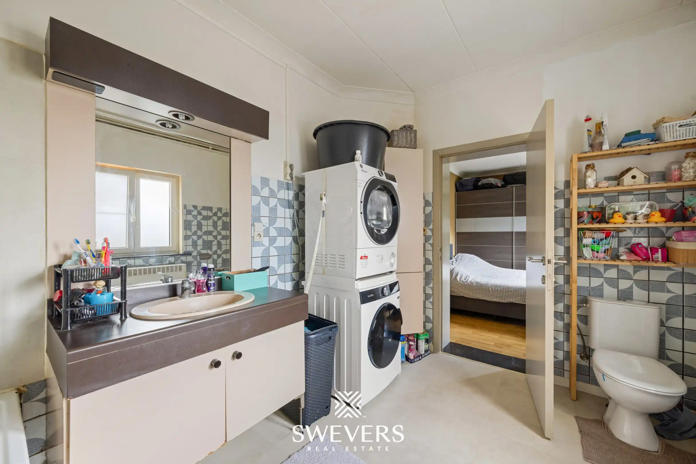 Gerenoveerd investeringspand met 2 verhuurde appartementen te Leopoldsburg foto 27