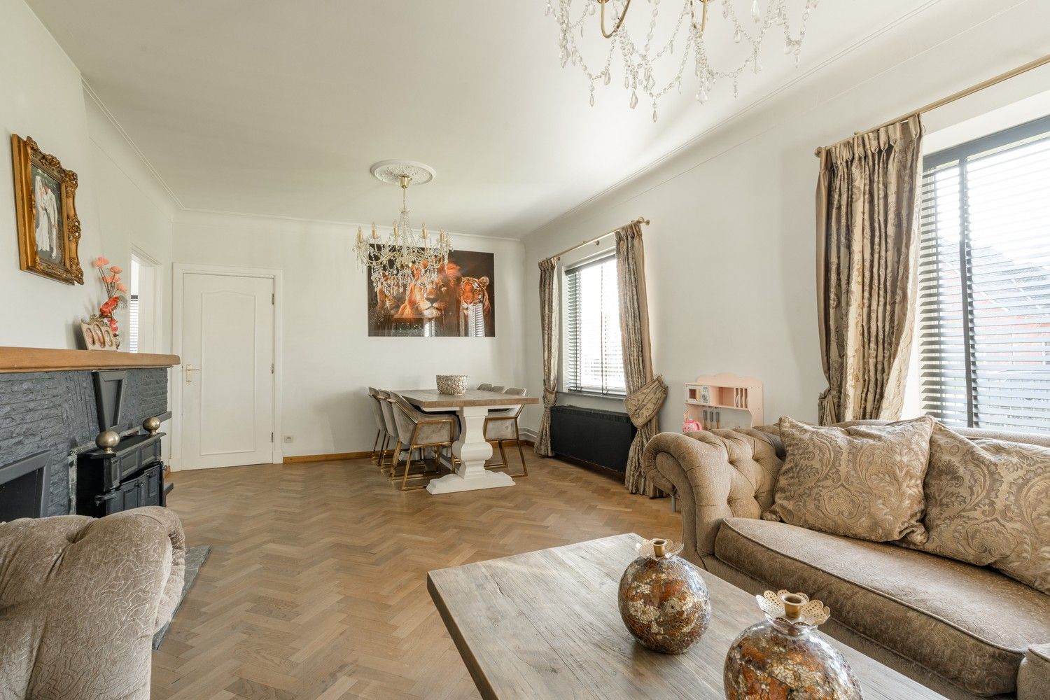 Gezellige, gerenoveerde gezinswoning met 3 slaapkamers op 903 m², vlak bij de Nederlandse grens! foto 6