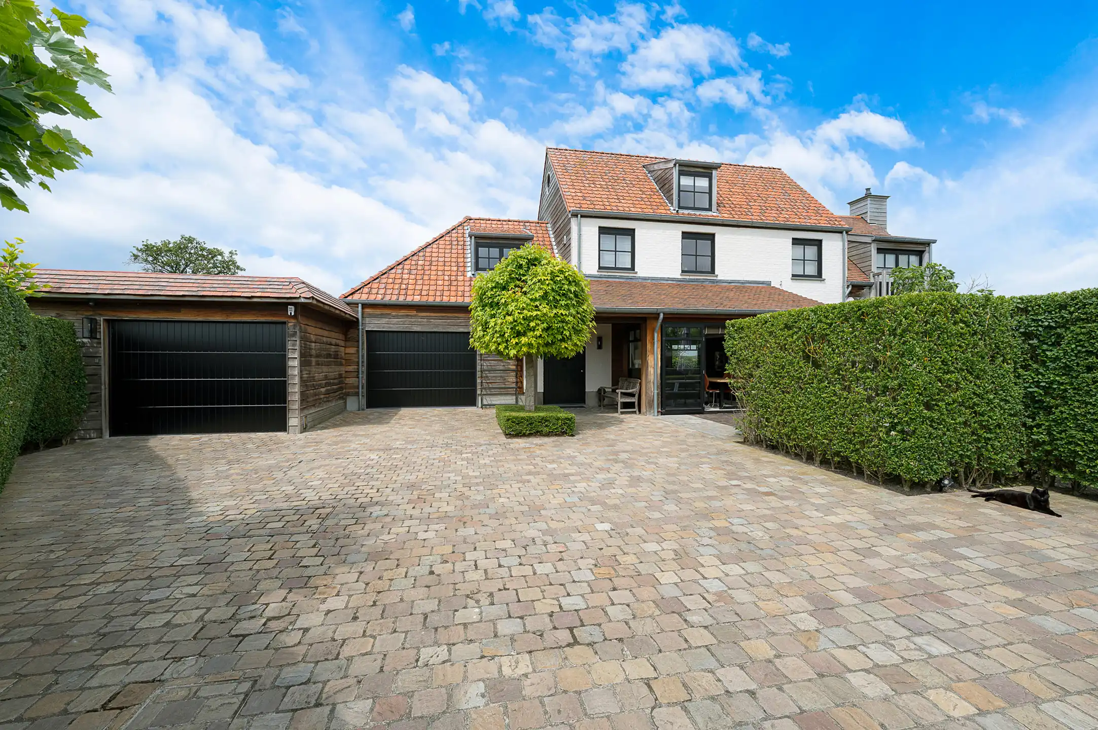 Exclusieve villa met zwembad en panoramisch polderzicht foto 17
