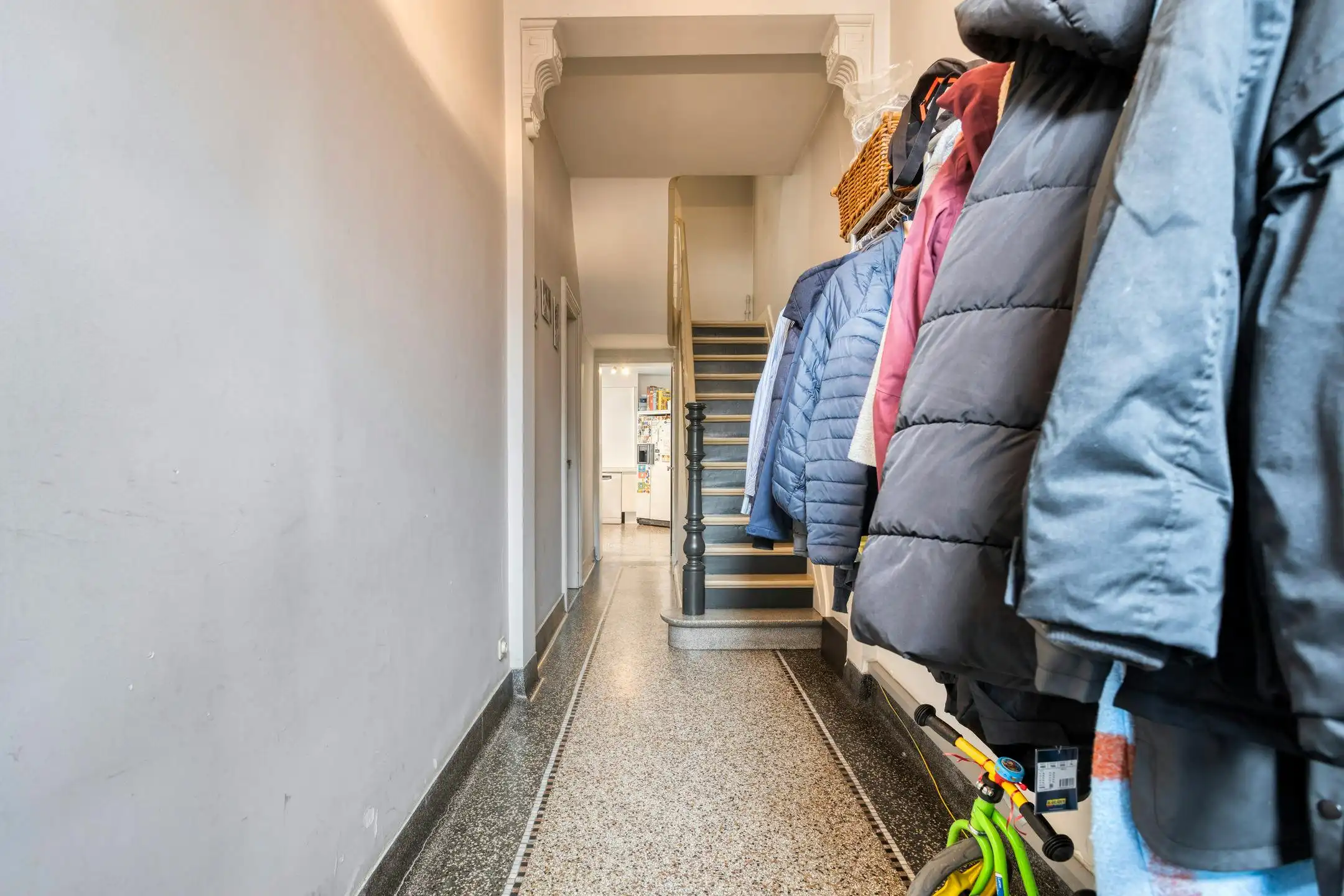 Instapklaar huis in het centrum van Waregem met 5 kamers foto 21