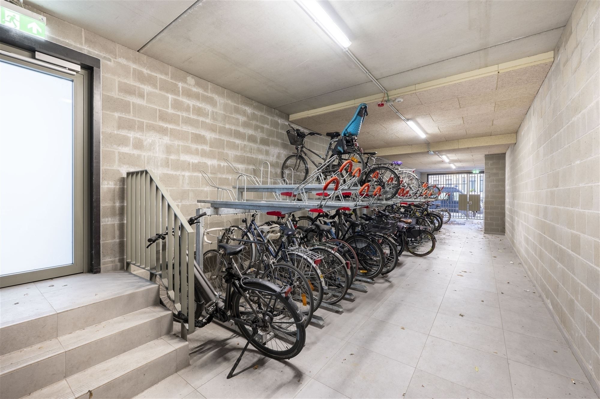 Ruim nieuwbouw app met 2 slk, 2 bk & 2 terrassen foto 24