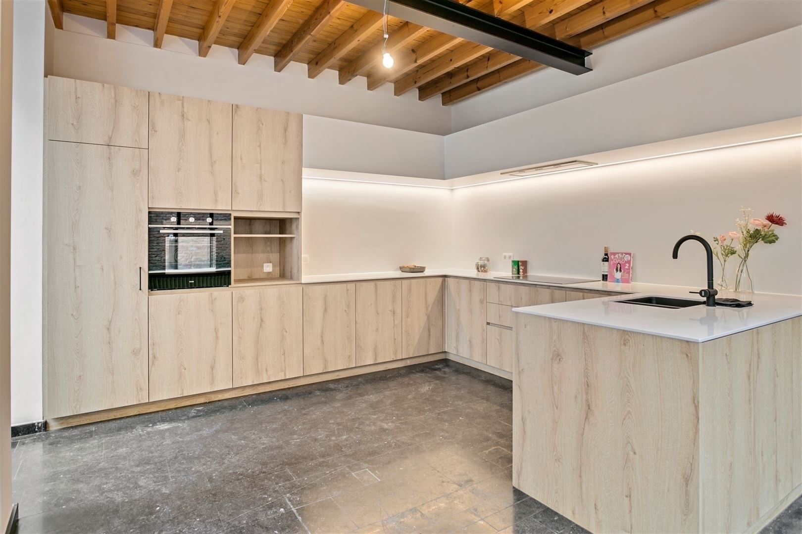 Unieke woning met garage in historisch centrum van Antwerpen foto 6