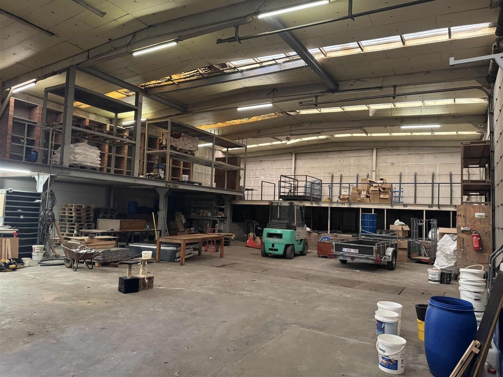 Woning met kantoren en magazijn van 1500m² foto 38