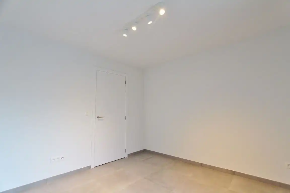 Zeer gunstig gelegen appartement met 2 slaapkamers en 2 terrassen foto 14