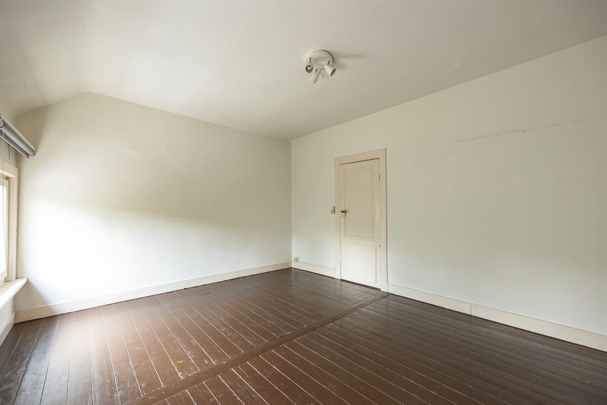 Op te frissen arbeiderswoning op TOPlocatie foto 11