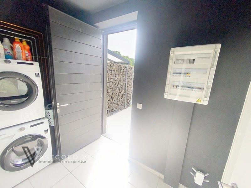 Moderne woning  van 151m² op wandelafstand van het centrum van Genk foto 34