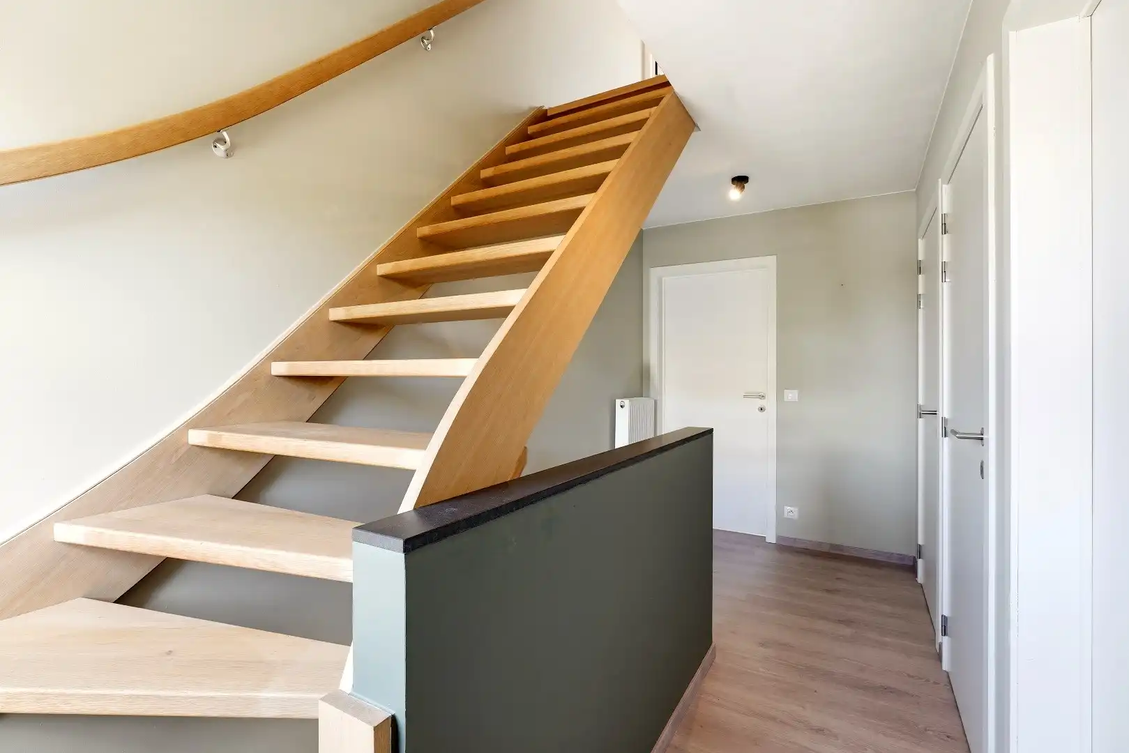 Instapklare woning met EPC B nabij centrum van Westrozebeke!  foto 22