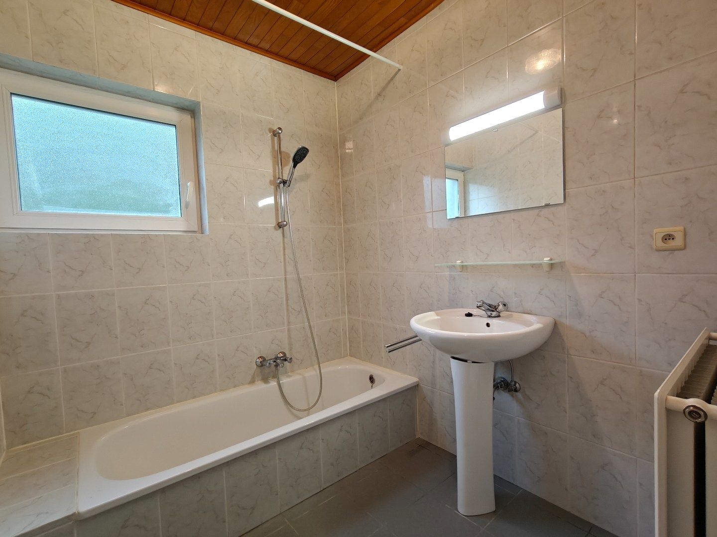 Ruime woning met tuin te Lokeren  foto 7