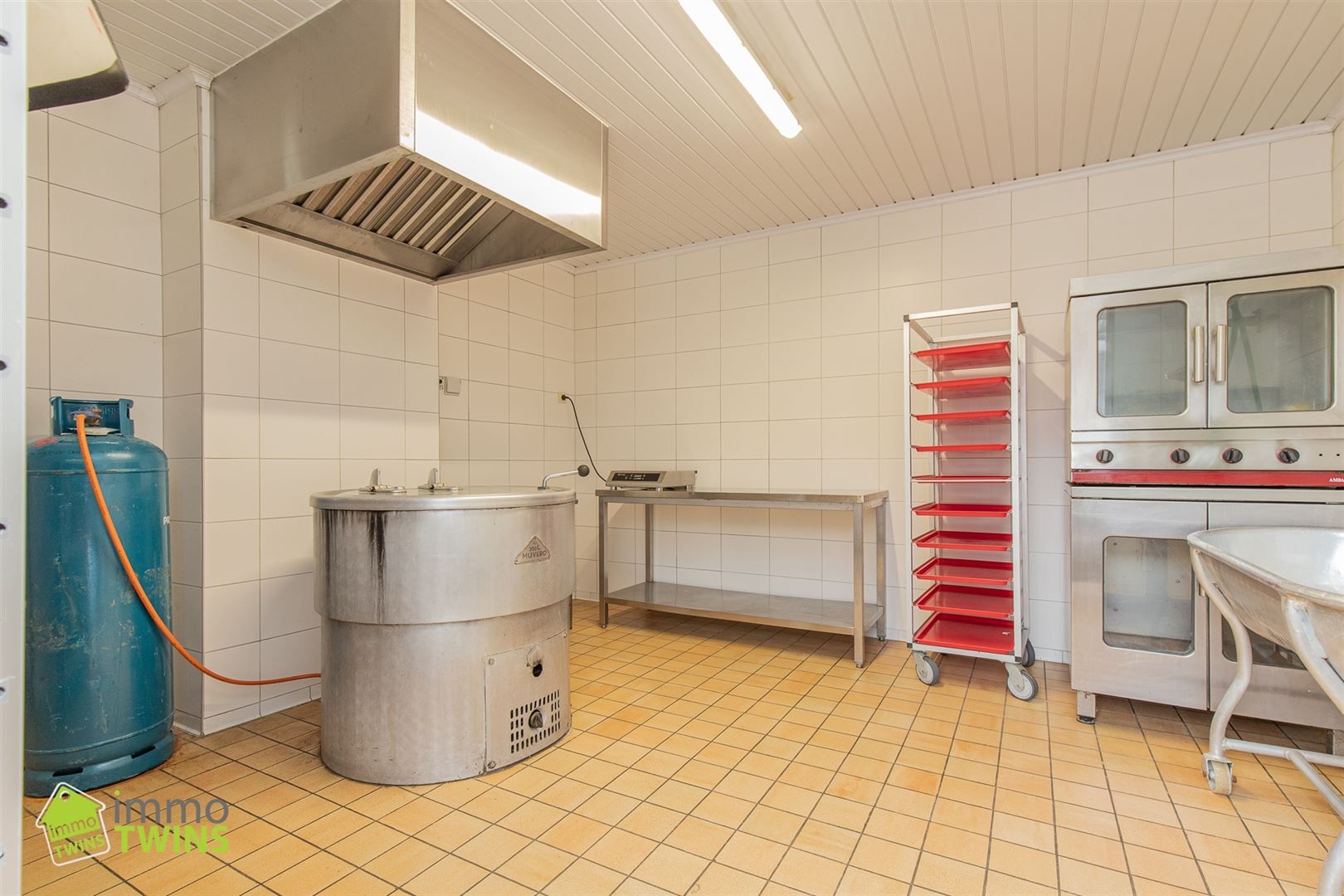 Veelzijdige woning met commerciële ruimte in hartje Zogge foto 27