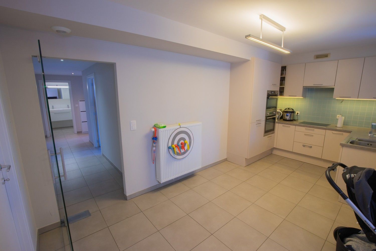 Instapklaar appartement met 2 slpks, terras & staanplaats in centrum Leuven foto 8