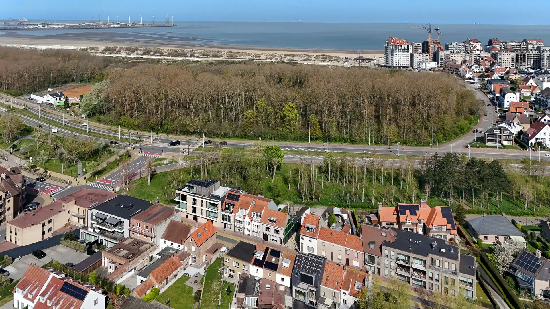 Ruim wonen met tuin en uitweg nabij het strand foto 4
