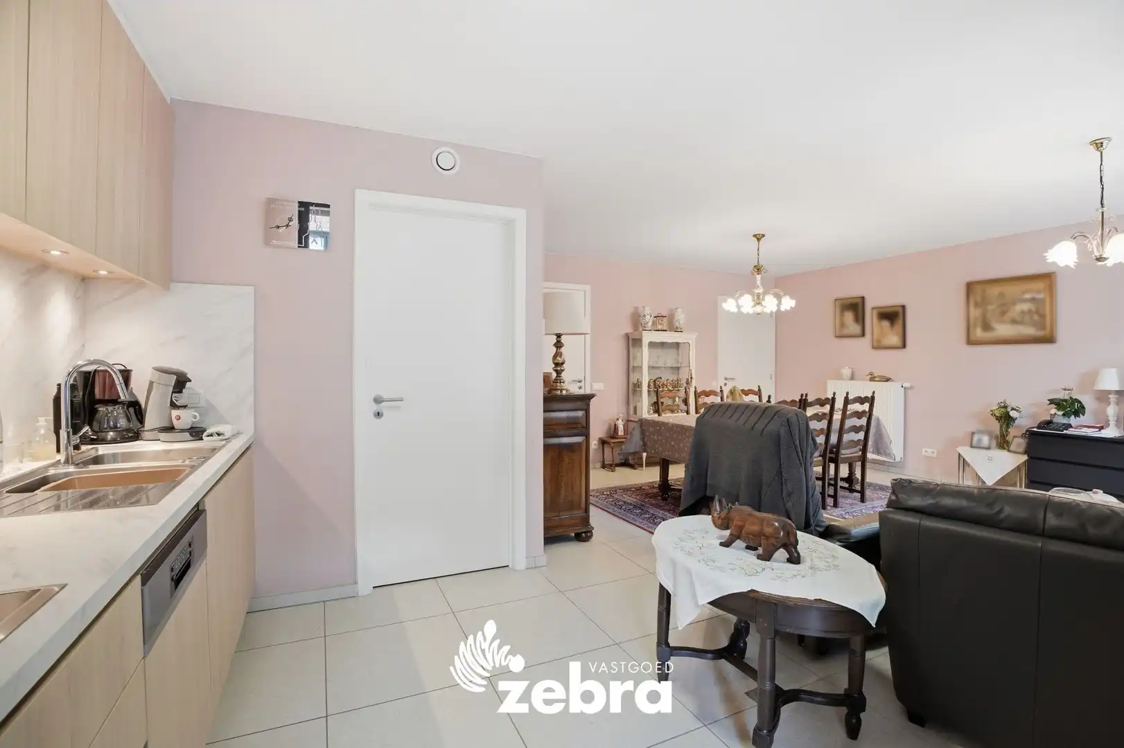 Instapklaar appartement met 2 slaapkamers en terrassen op topligging in Tielt! foto 8