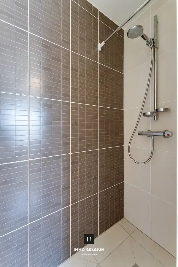 Hoogwaardig afgewerkt appartement met 3 slaapkamers foto 6