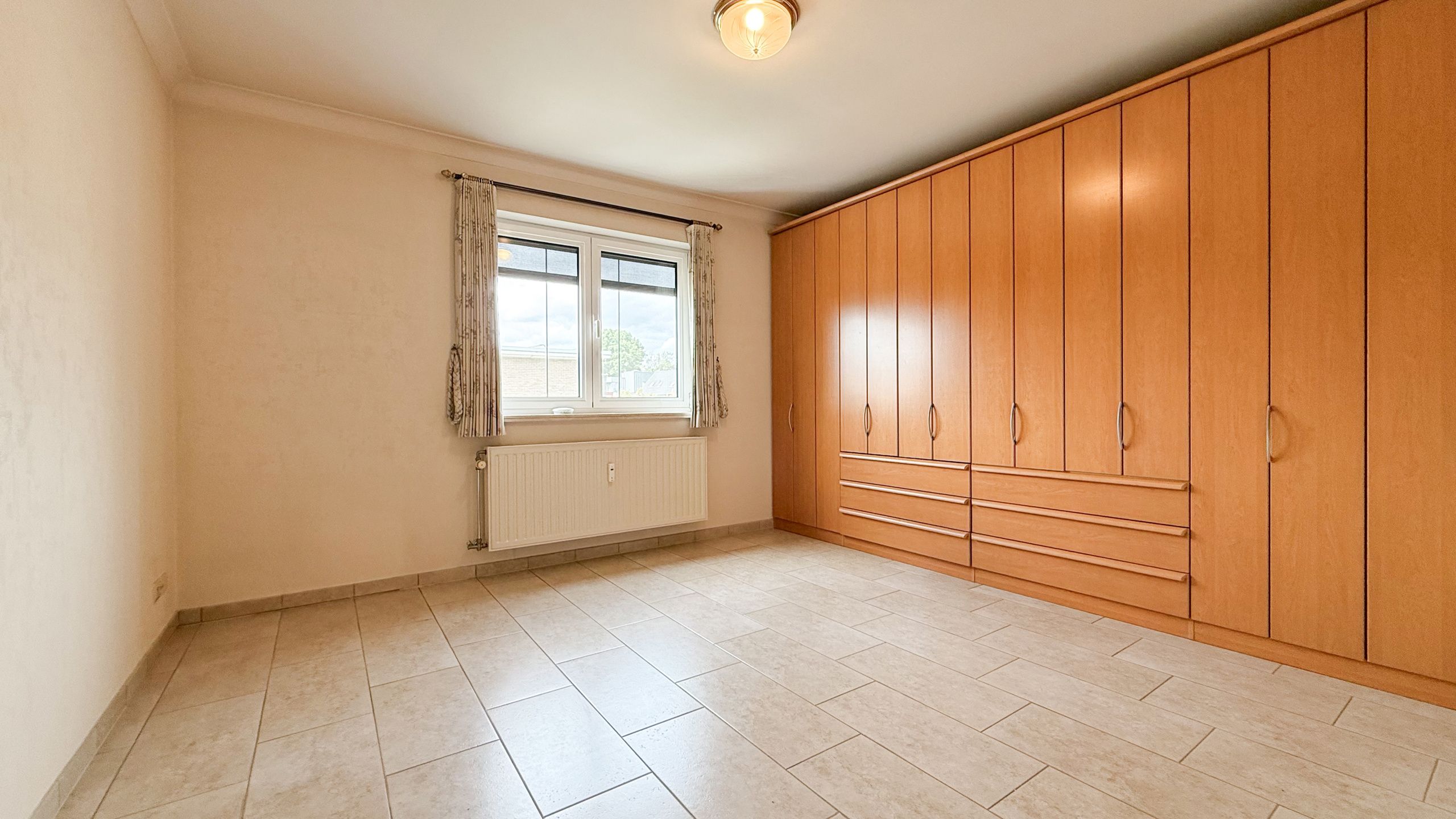 Appartement met 2 slpks, garagebox, parkeerplaats + terras! foto 19