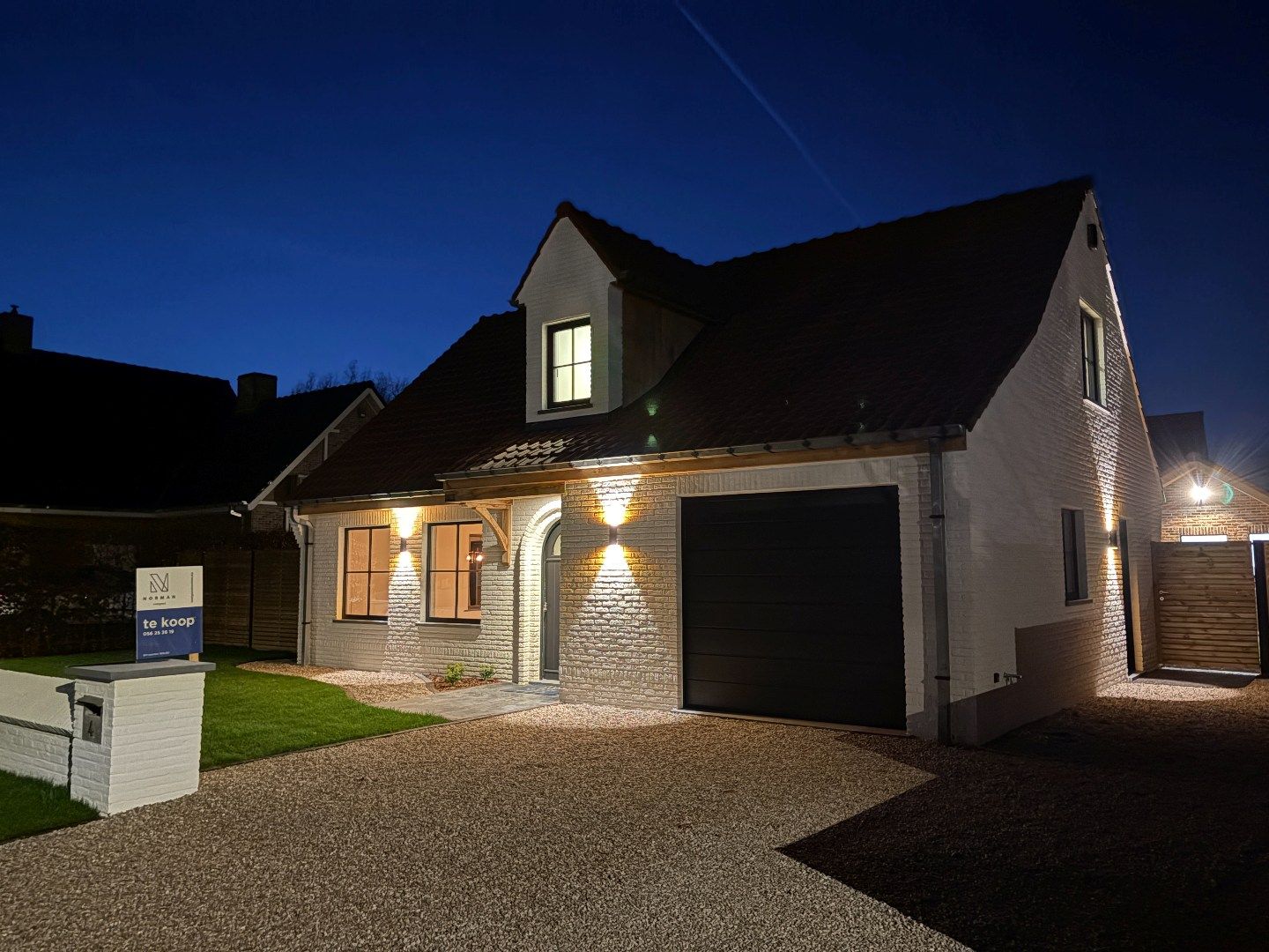 Compleet gerenoveerde villa met 3 slks, aangelegde tuin in een doodlopende straat. foto 19