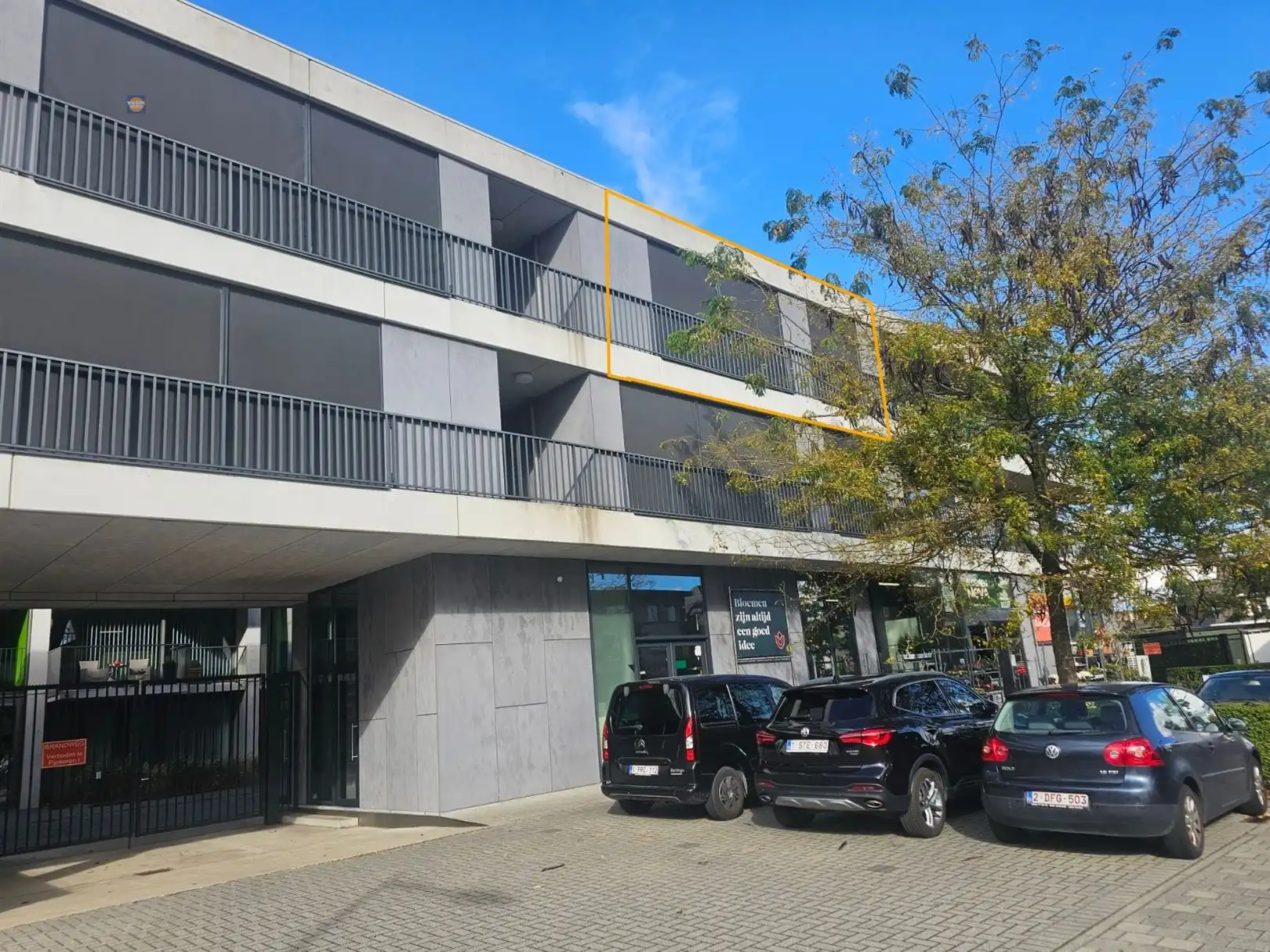 Appartement met 1 slaapkamer, staanplaats en kelder foto {{pictureIndex}}