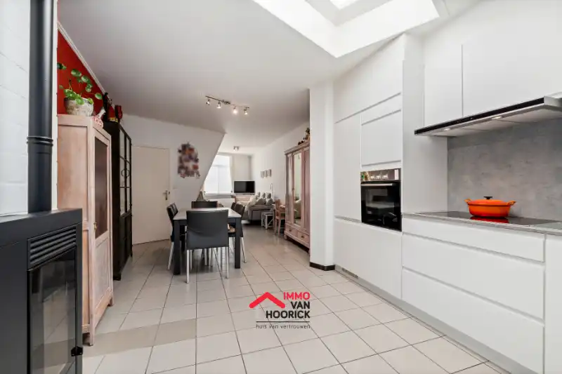 Zeer nette woning aan de stadsrand met 3 slpkmrs!!! foto 8