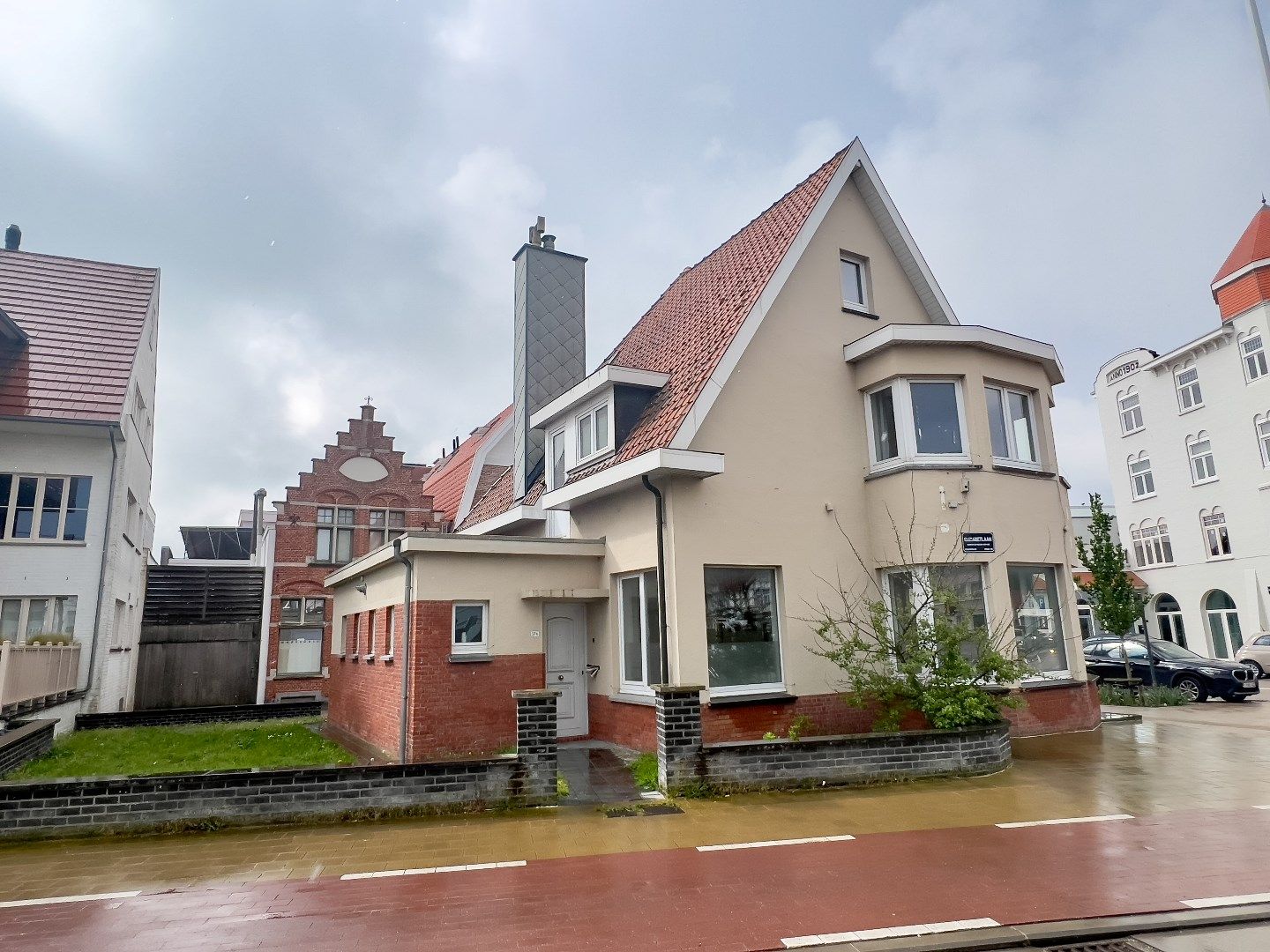 Opbrengsteigendom vlakbij de Zeedijk in hartje Duinbergen.  foto 7