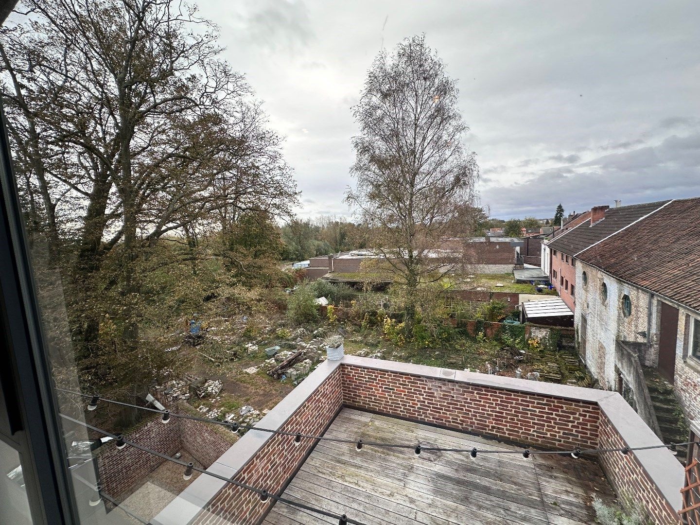 Goed gelegen appartement met 2 slaapkamers, terras en autostaanplaats te Tongeren foto 13