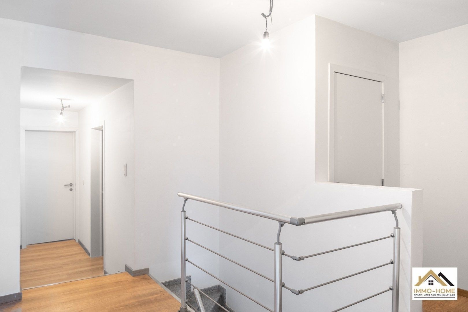 Gerenoveerde Gesloten bebouwing nabij centrum van Lokeren foto 22