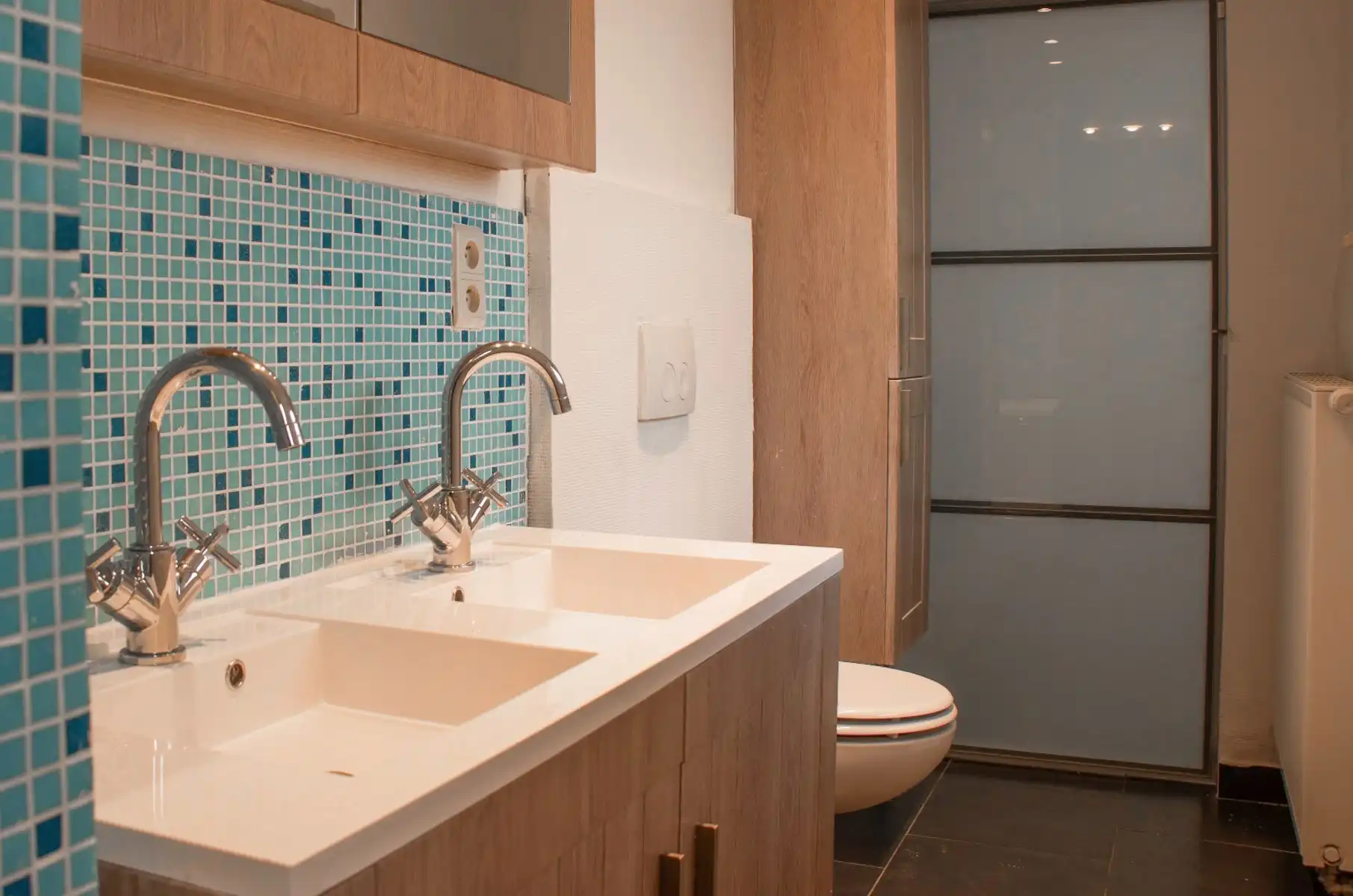 Gerenoveerde rijwoning met 2 slaapkamers foto 13