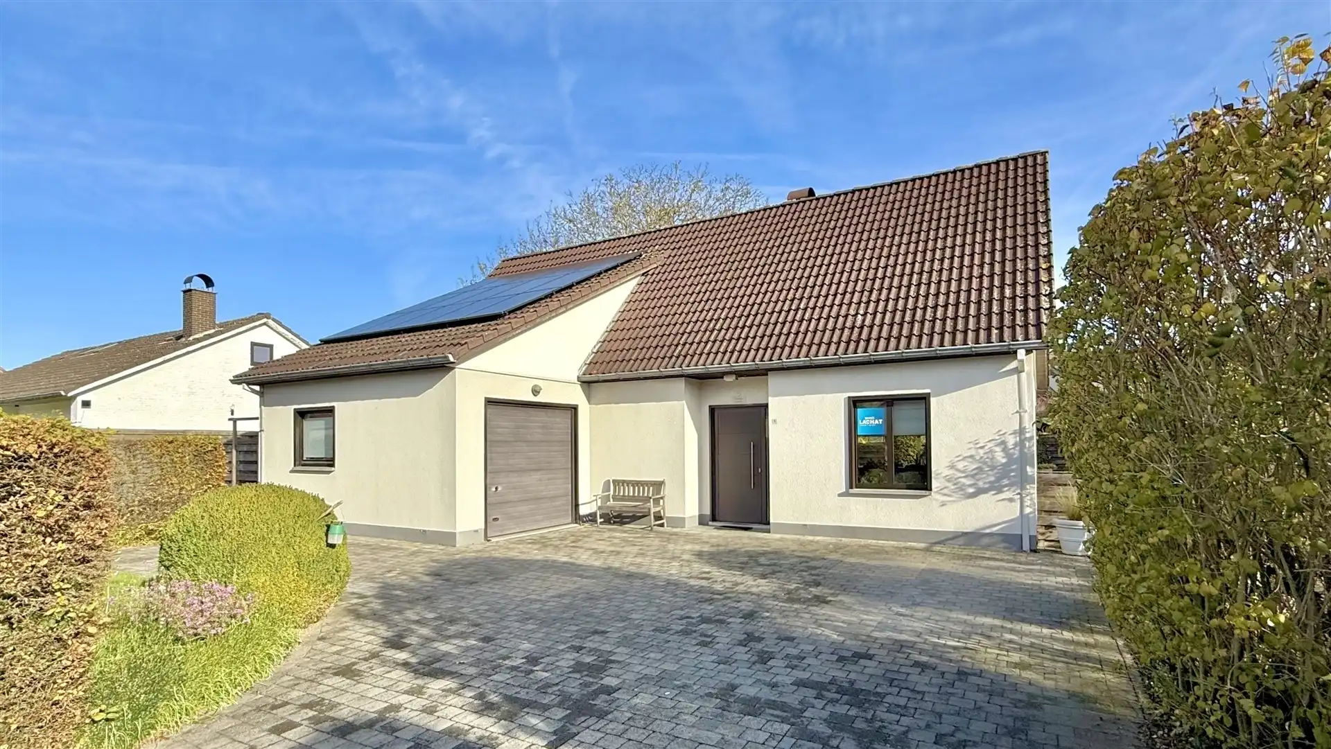 Vernieuwde woning in rustige omgeving foto {{pictureIndex}}