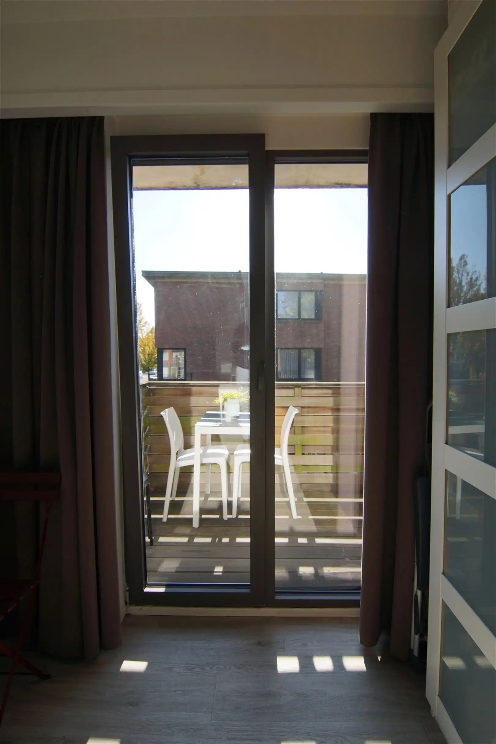 Modern en trendy appartement met terras op de 1ste verdieping, op centrale locatie. foto 9