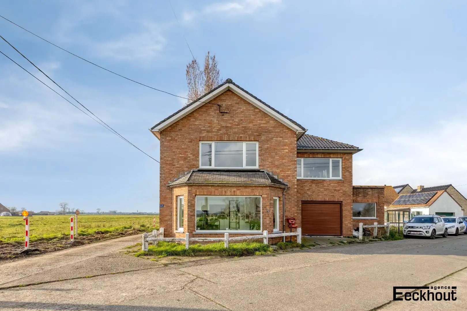 Hoofdfoto van de publicatie: Landelijke woning met garage in Diksmuide, 3 slaapkamers, gerenoveerd in 2023, met 206m² bewoonbare oppervlakte