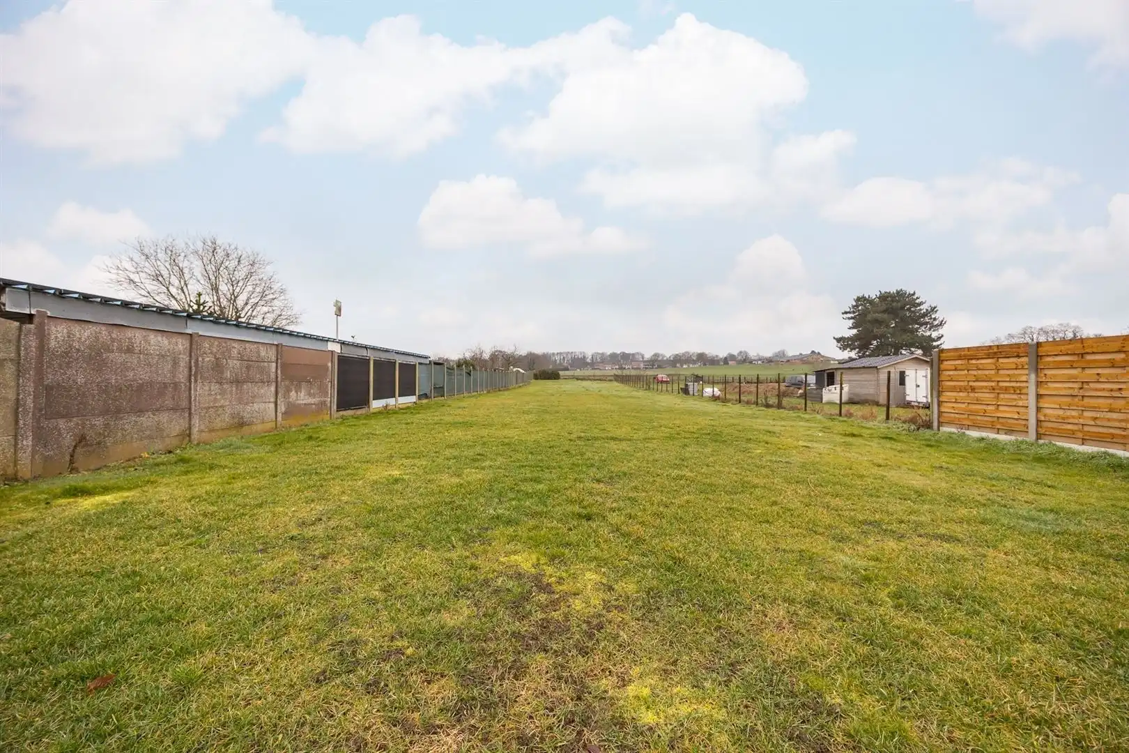 Een ruime halfopenbebouwing op 2000m2 foto 24