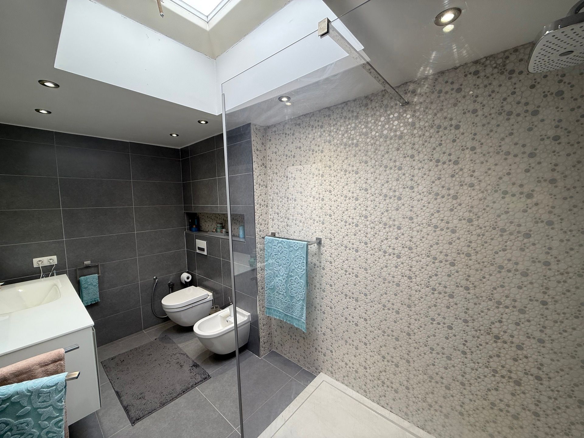 ERPE - Ruime, gerenoveerde woning met apart bureau/studio. foto 15