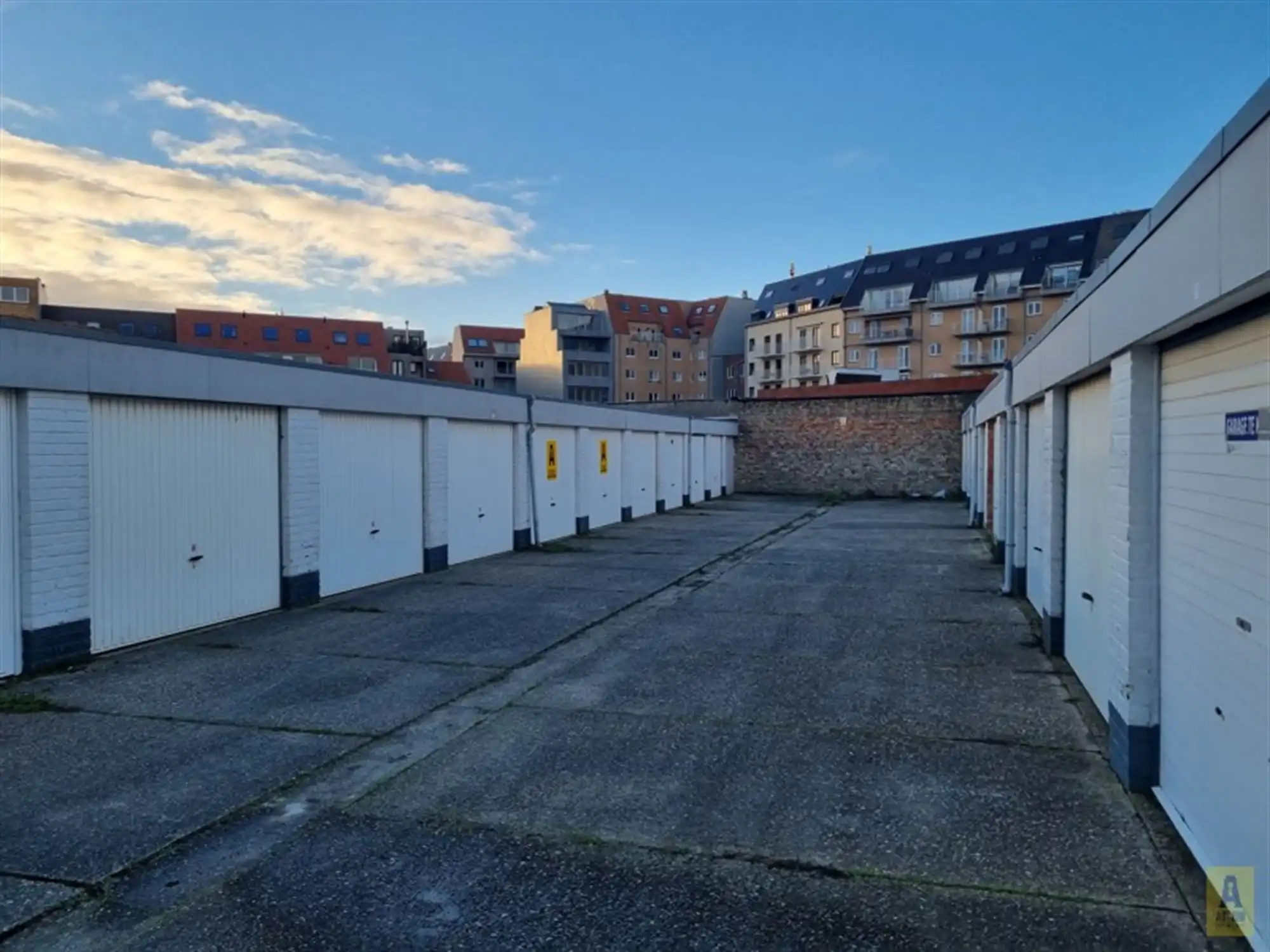 Gelijkvloerse garagebox in Antwerpenstraat. foto 5