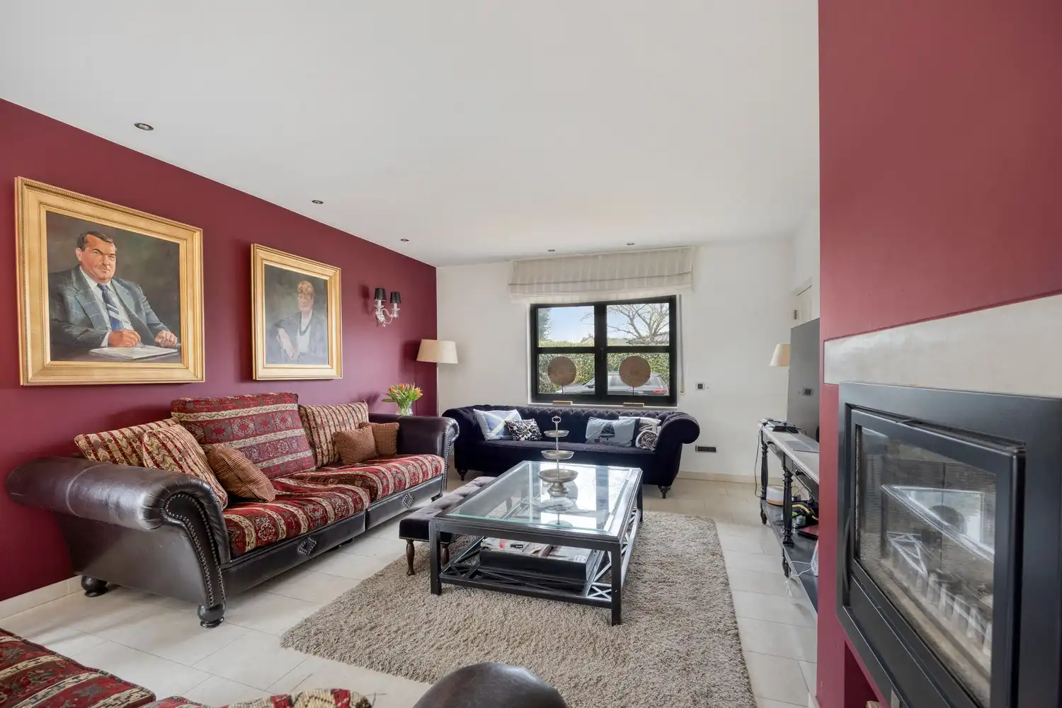 Ruime, vrijstaande woning te koop nabij het centrum van Lanaken. foto 6