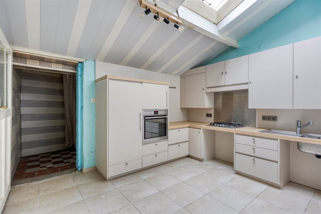 Halfopen woning met potentieel  foto 6