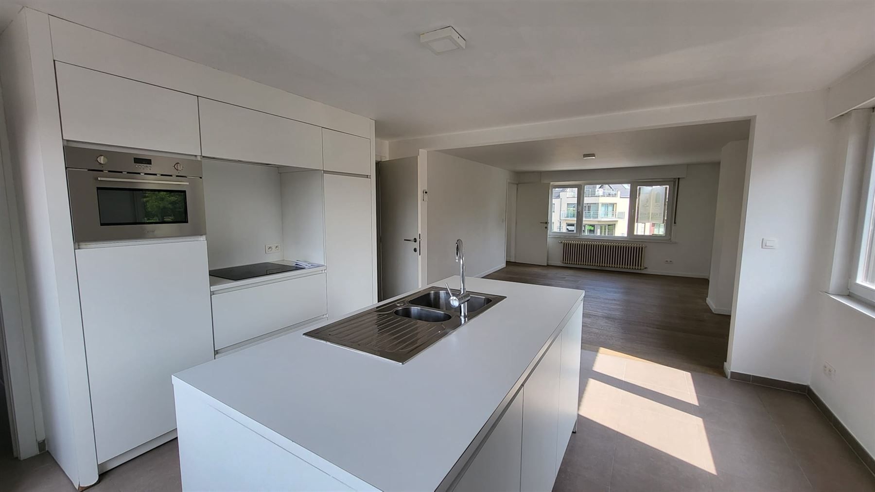 Appartement met 2 slaapkamers + garage foto 3