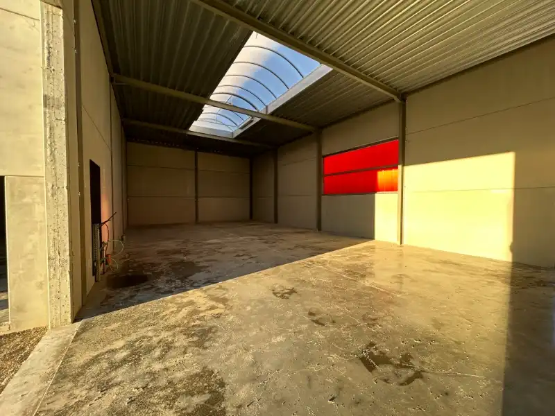 Opslag- of magazijnruimte te huur – 232 m² foto 5