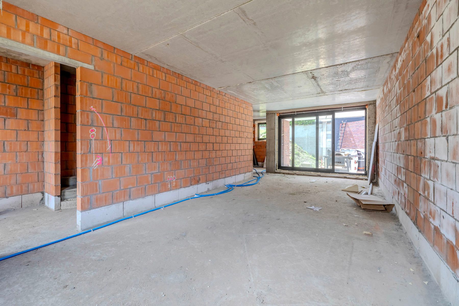 Semi-casco nieuwbouwwoning nabij centrum Nijlen met o.a. 3 slpks foto 3