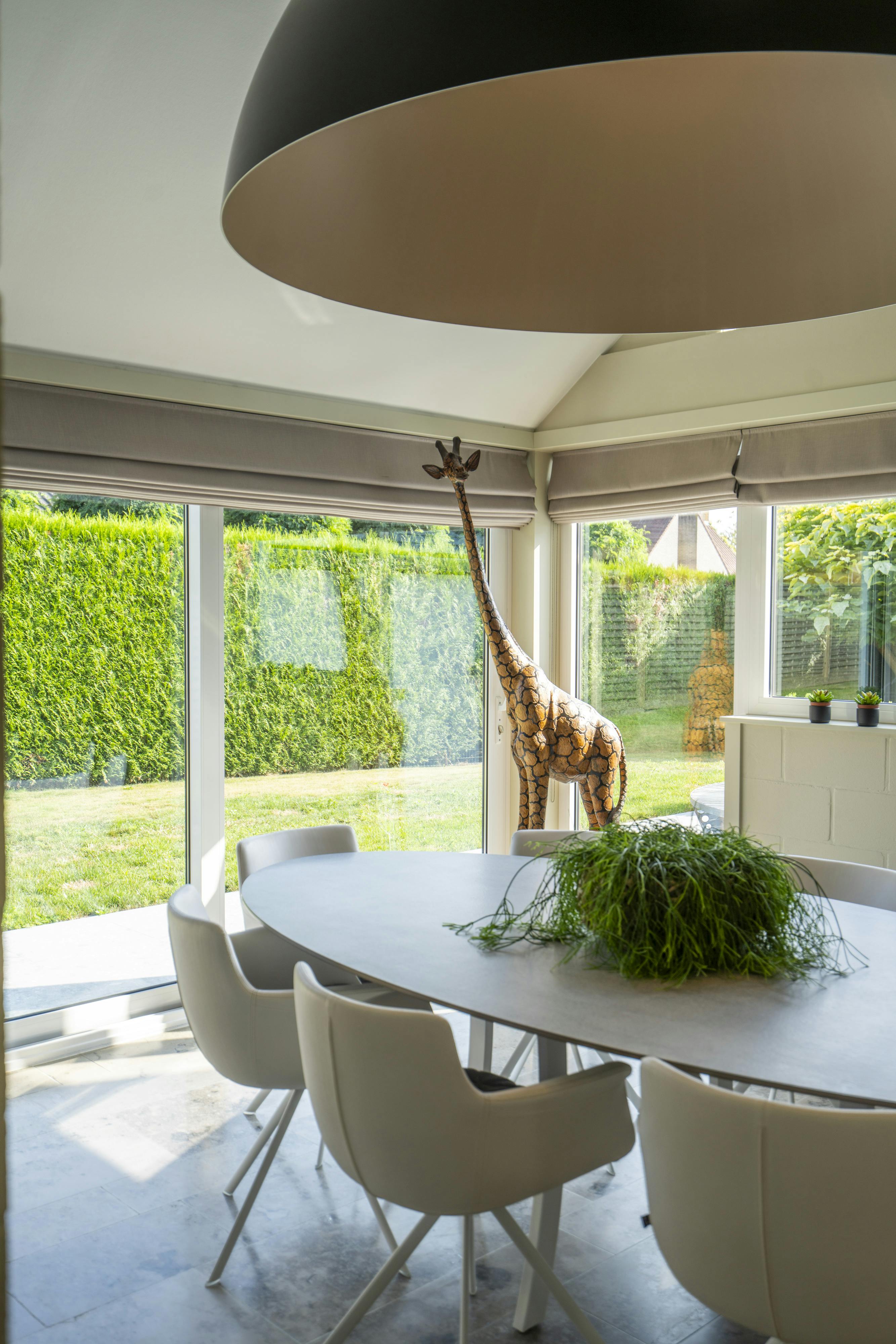 Energiezuinige instapklare villa met zwembad en poolhouse foto 21