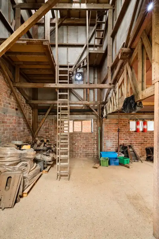 Multifunctionele eigendom in landelijk Hooglede! foto 9