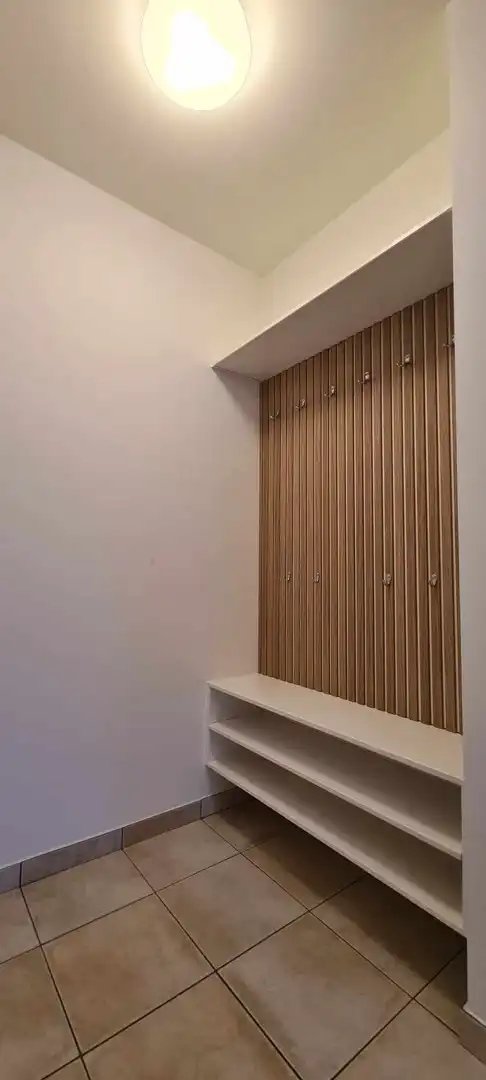 Charmant 2 slpk-appartement met autostaanplaats in residentiële buurt foto 3