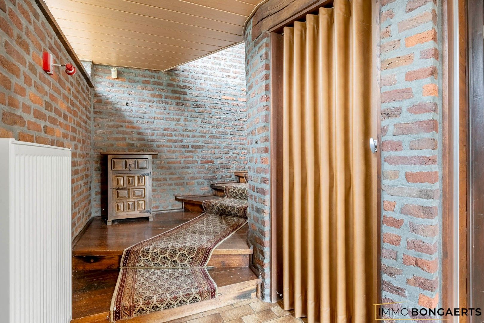 Ruime woning met vier slaapkamers  foto 13