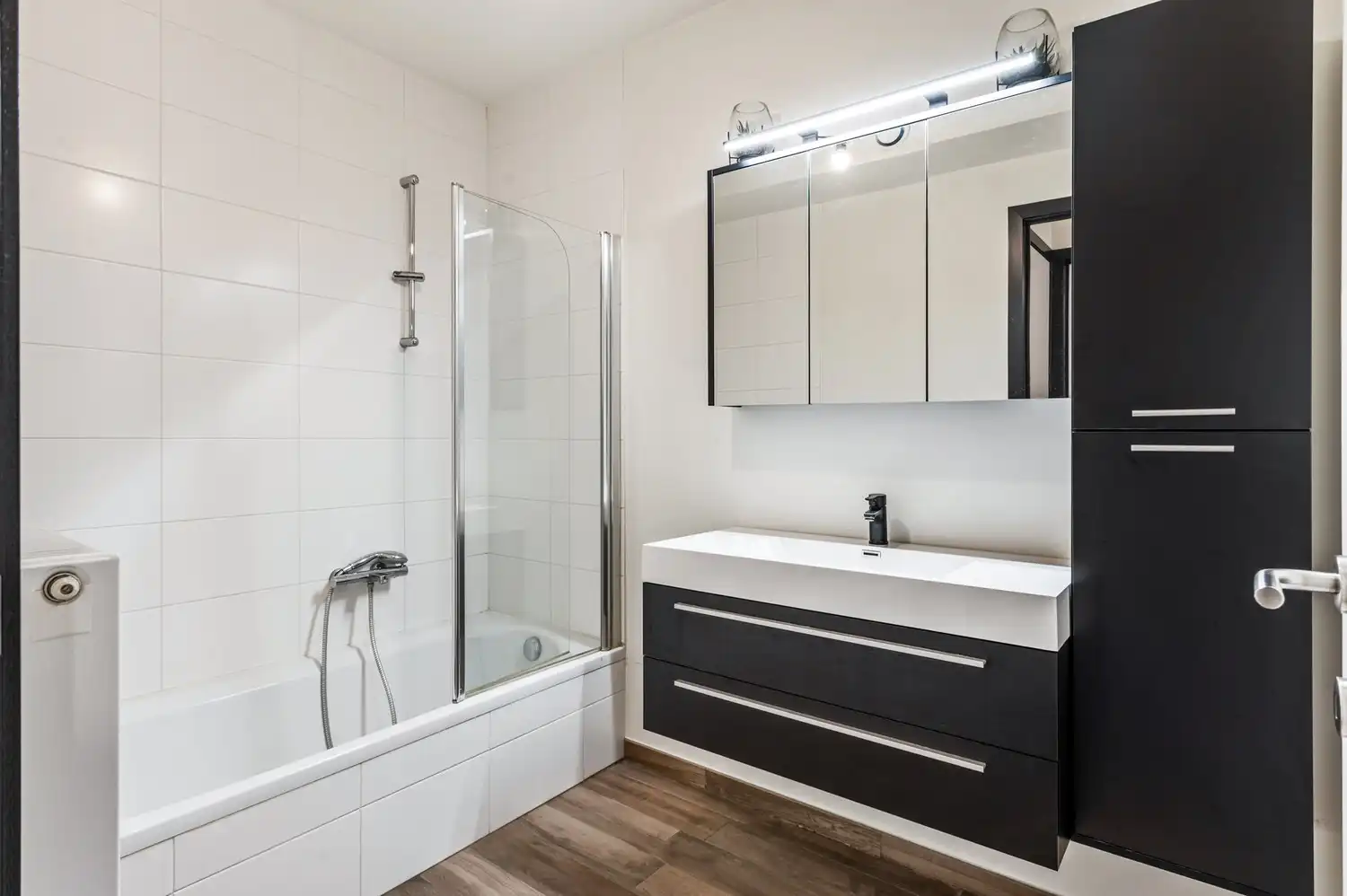 Instapklaar appartement met 2 slaapkamers! foto 12
